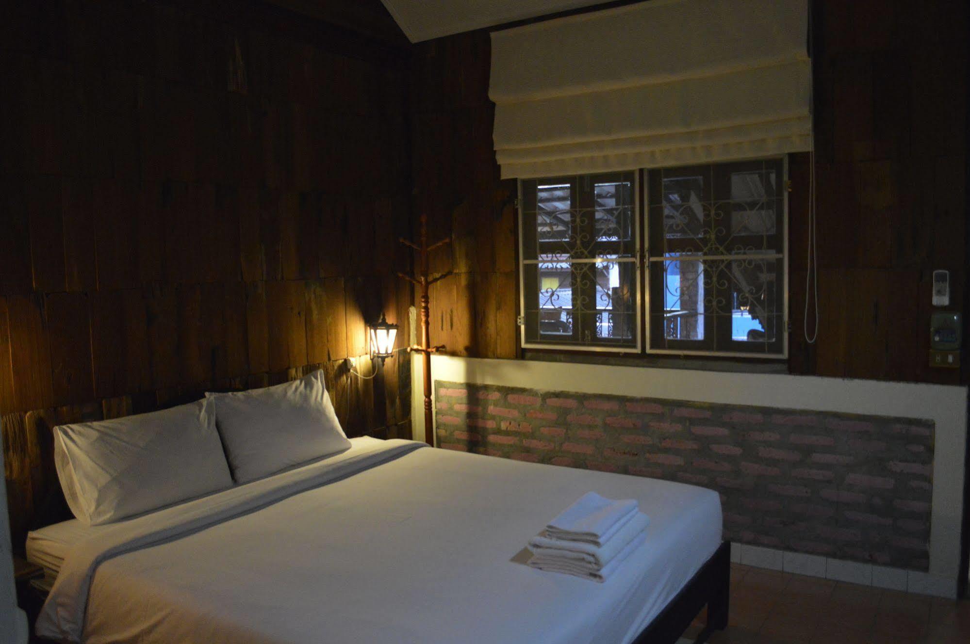 Baan Thai Homestay By Bgb Villas Ката-Бич Экстерьер фото