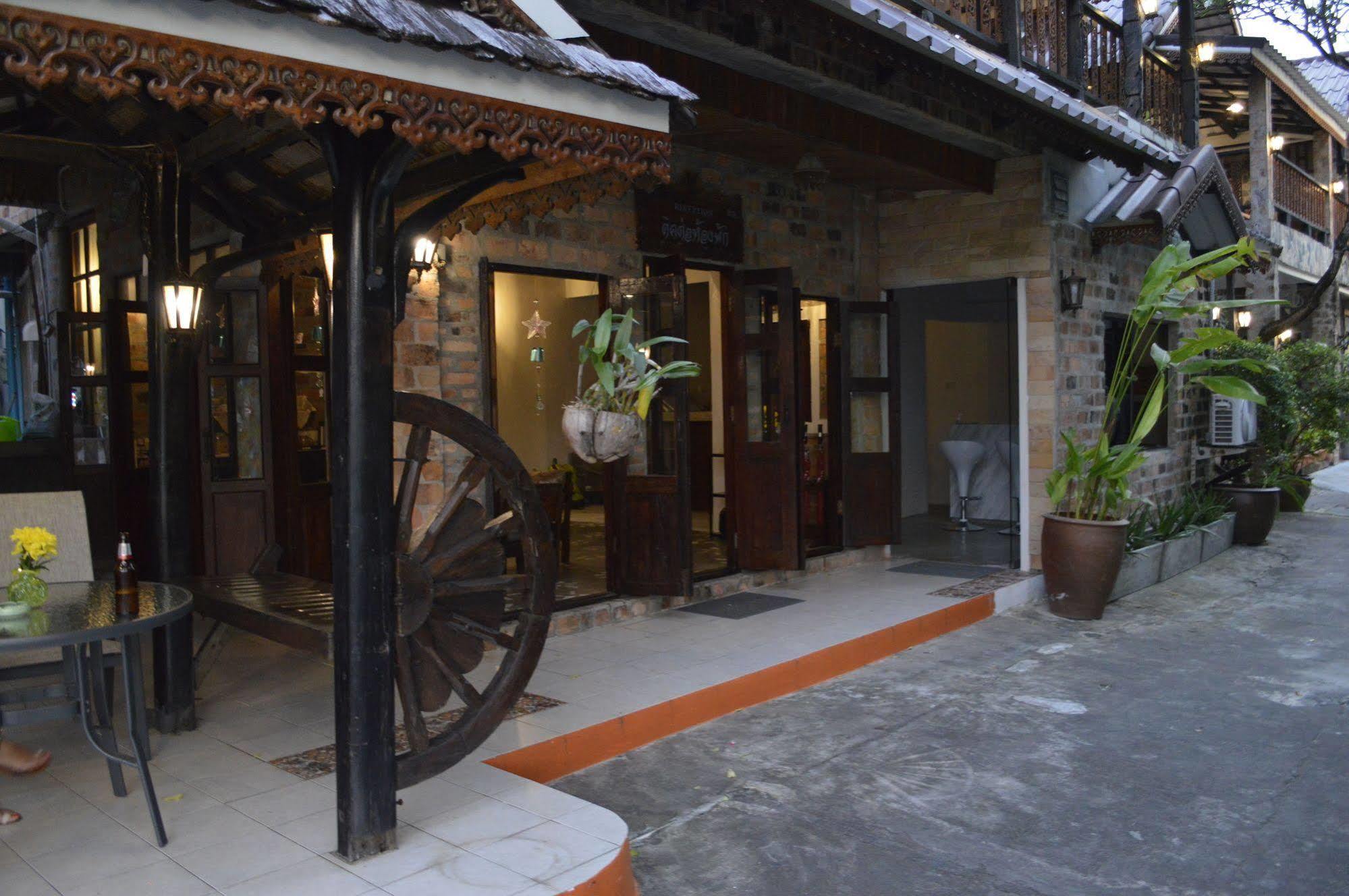 Baan Thai Homestay By Bgb Villas Ката-Бич Экстерьер фото